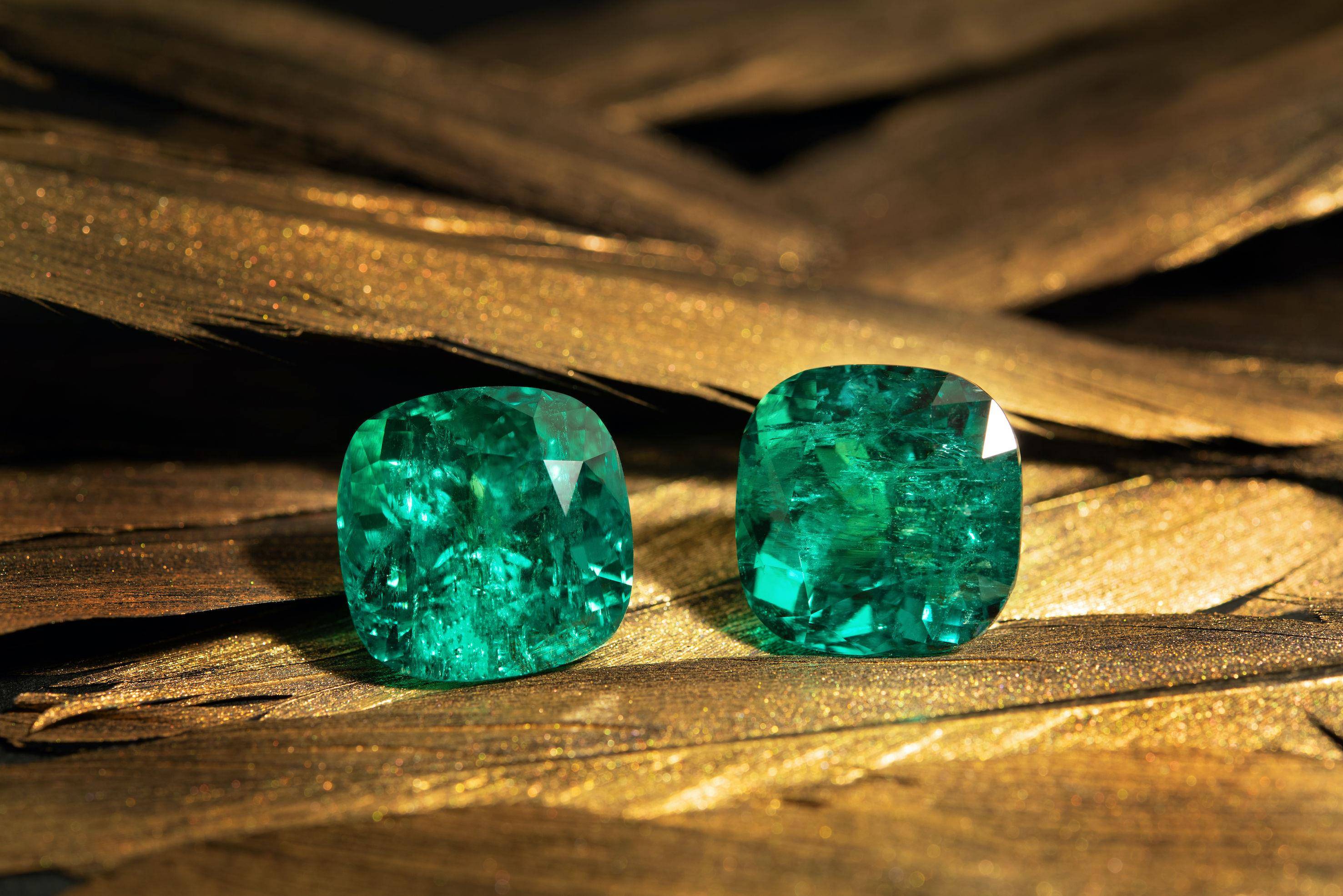 安海瑟薇也爱巨无霸宝石　Diamond Bank展出122克拉蓝宝、天价3.4亿红宝 最新资讯 图5张