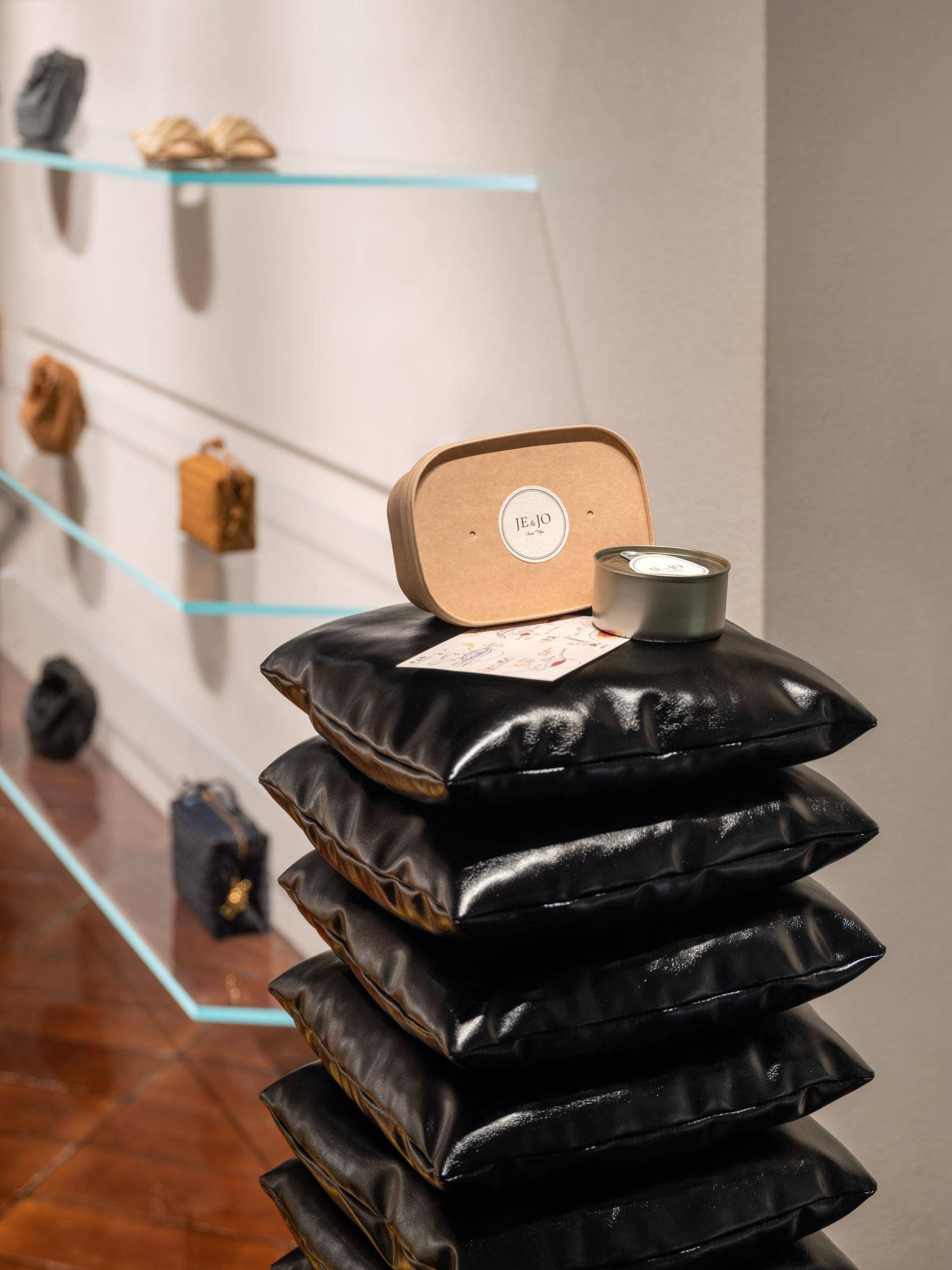 说．流行／BOTTEGA VENETA支持创意工坊　日本咖啡杯、上海手工面都进店 时尚穿搭 图4张