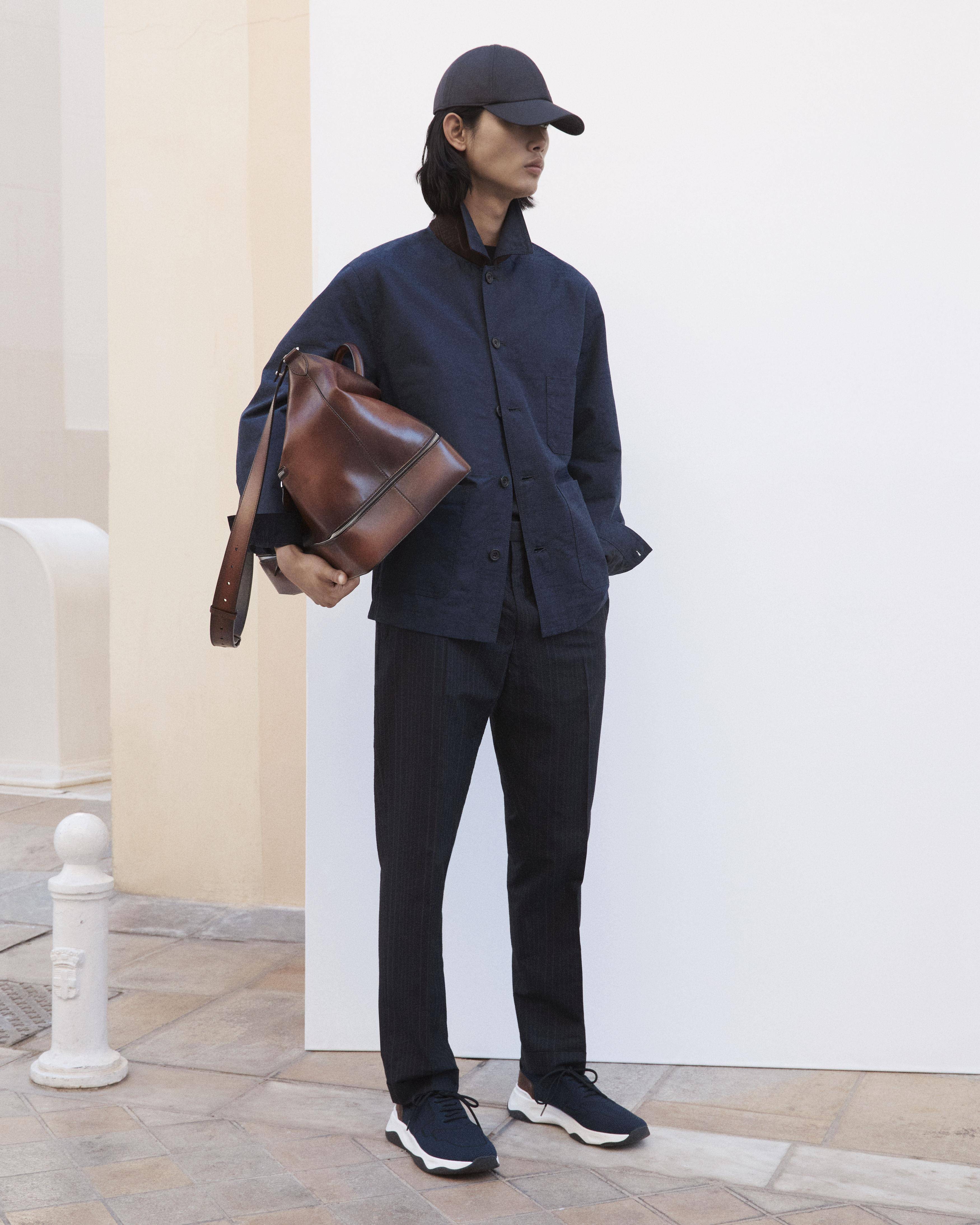 BERLUTI 变年轻了！春夏“古法染色包袋”超抢眼、高尔夫系列登场 时尚穿搭 图1张