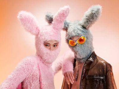 潮牌庆新年抢推毛绒绒“兔耳朵小偷帽”　荣登兔年最萌单品