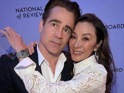 杨紫琼戴史上最轻陀飞轮表领奖　露一手2639万秀影坛大姊大风范