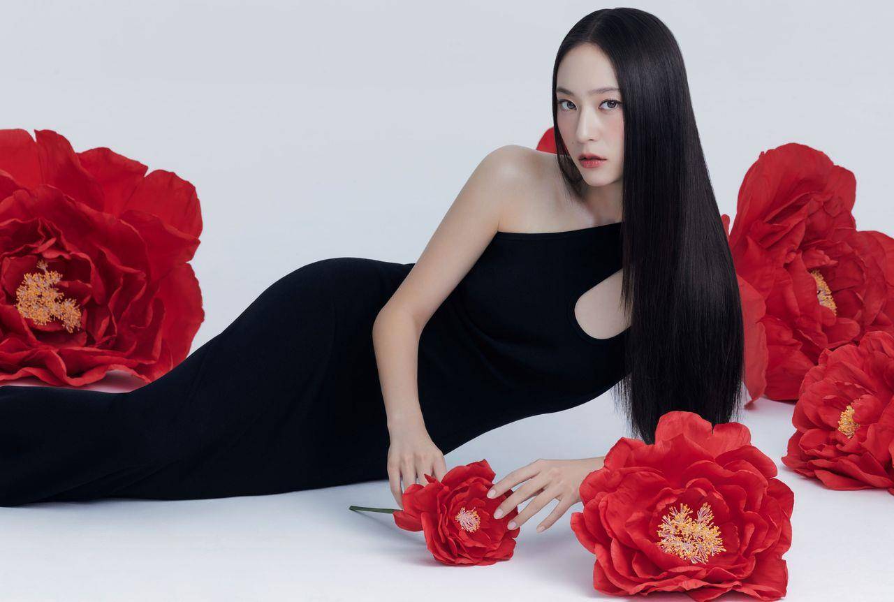常吹染整烫也没落发！Krystal把头发当脸保养、李圣经重视发丝光泽感 最新资讯 图2张
