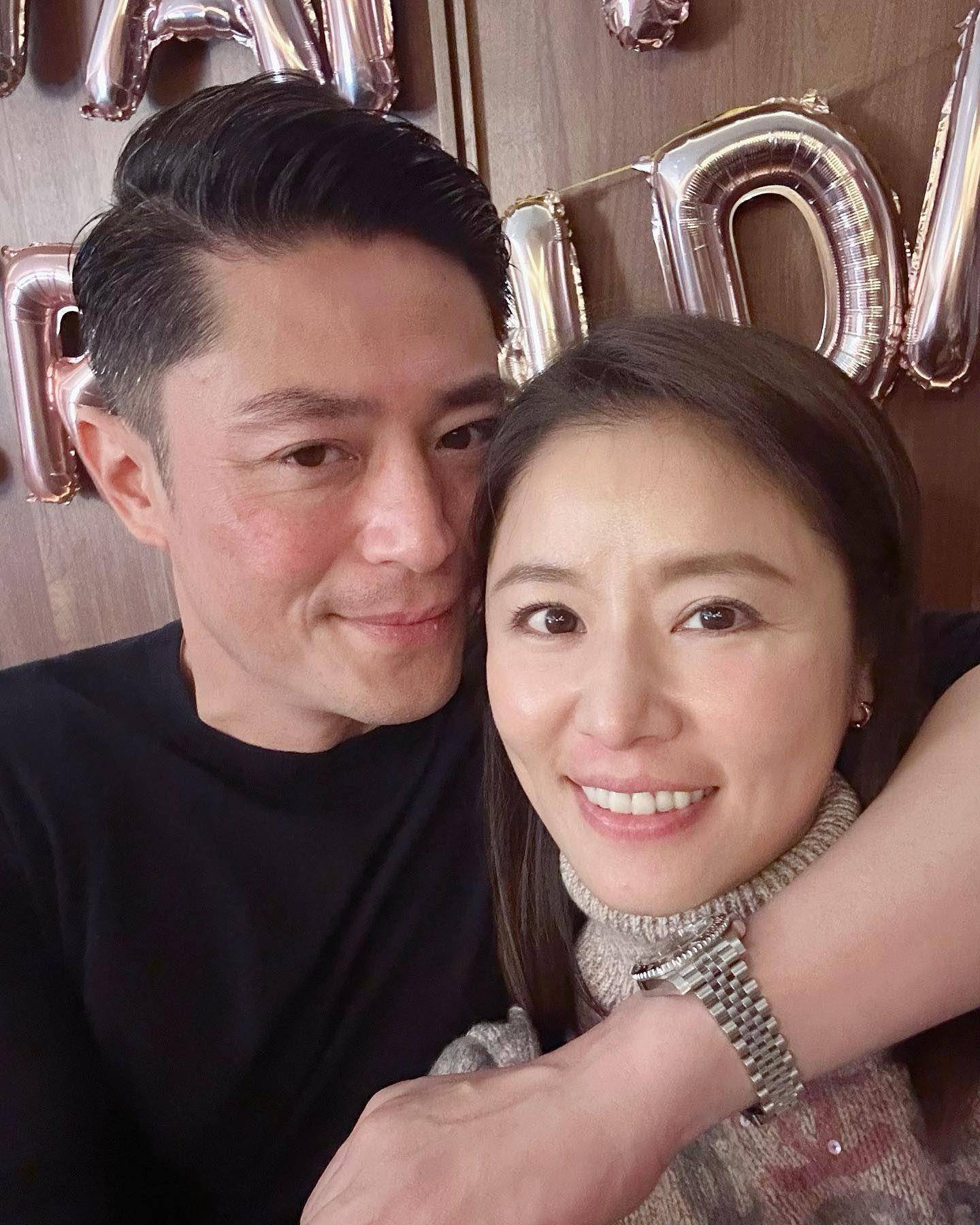 林心如475万粉红表绝配香奈儿衣　加码秀Hello Kitty造型泄少女心 名人名流 图1张