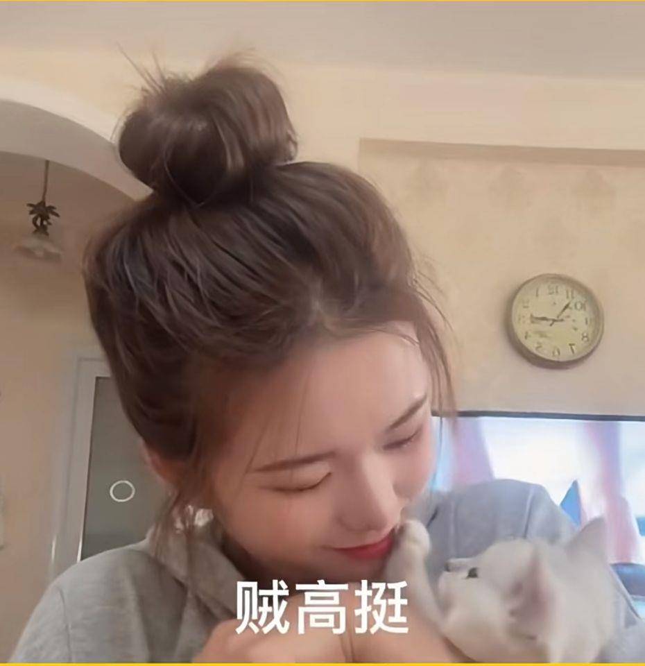 早8也能搞定的“速成公主头”！超简单步骤1分钟变出优雅发型 最新资讯 图13张
