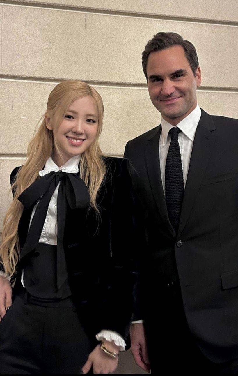 ROSÉ开门乐收41万Tiffany礼物　可爱心型包中国台湾买得到 时尚穿搭 图4张