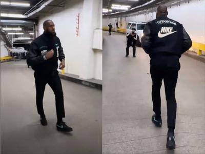 Tiffany x Nike夯鞋“詹皇”抢先穿　加码秀联名外套帅一波