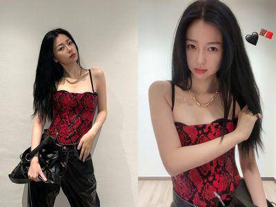“小兰花”虞书欣不甜了！红色蛇纹平口辣露北半球　性感身材比包包更抢镜