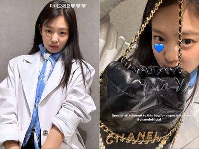 Jennie破相靠OK绷遮丑　照样拎香奈儿可爱包飞巴黎看秀