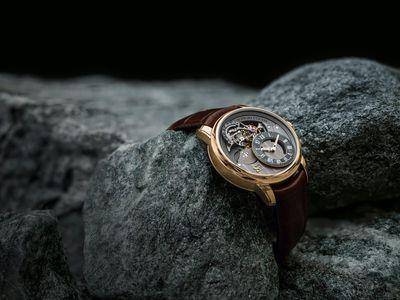 翻转机芯绅装表攻台 女表万花筒随时光流逝变色