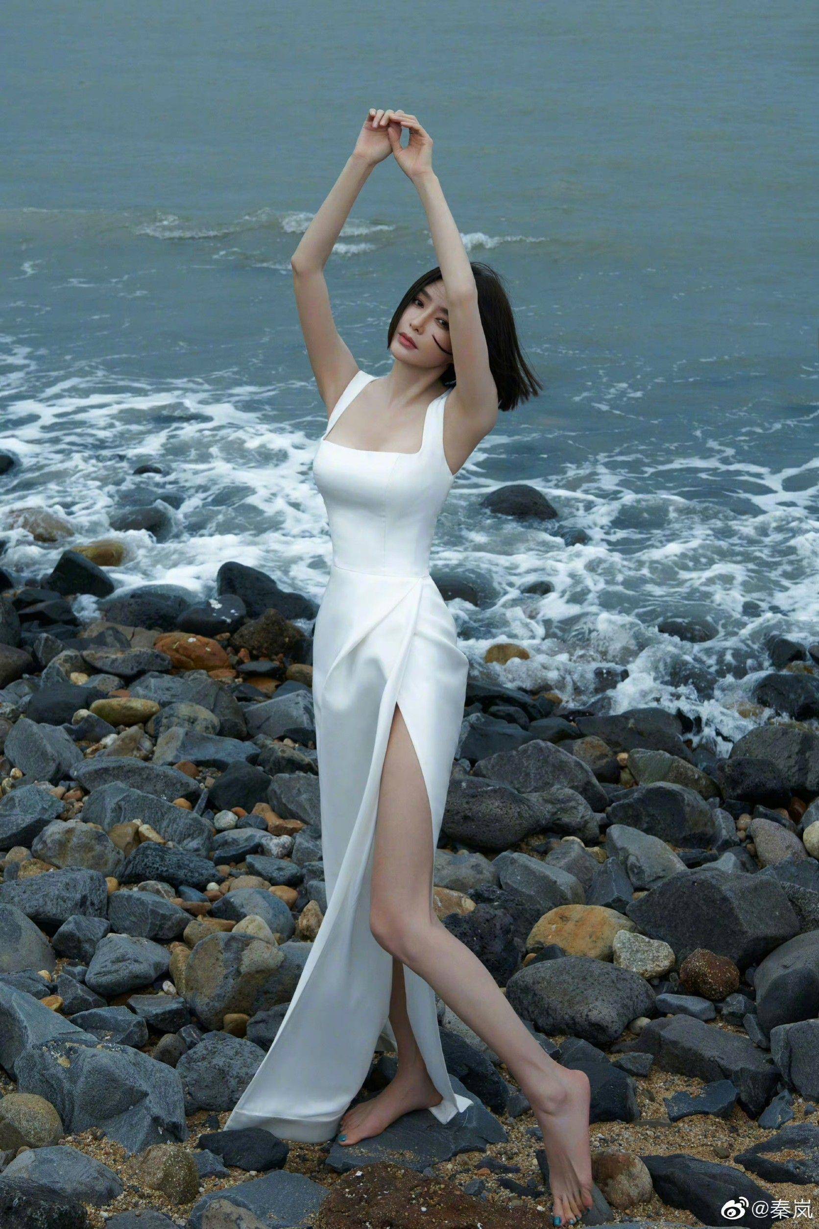 43岁秦岚近况造型宛如女神下凡！　公开活动泄逆龄不科学曲线 名人名流 图4张