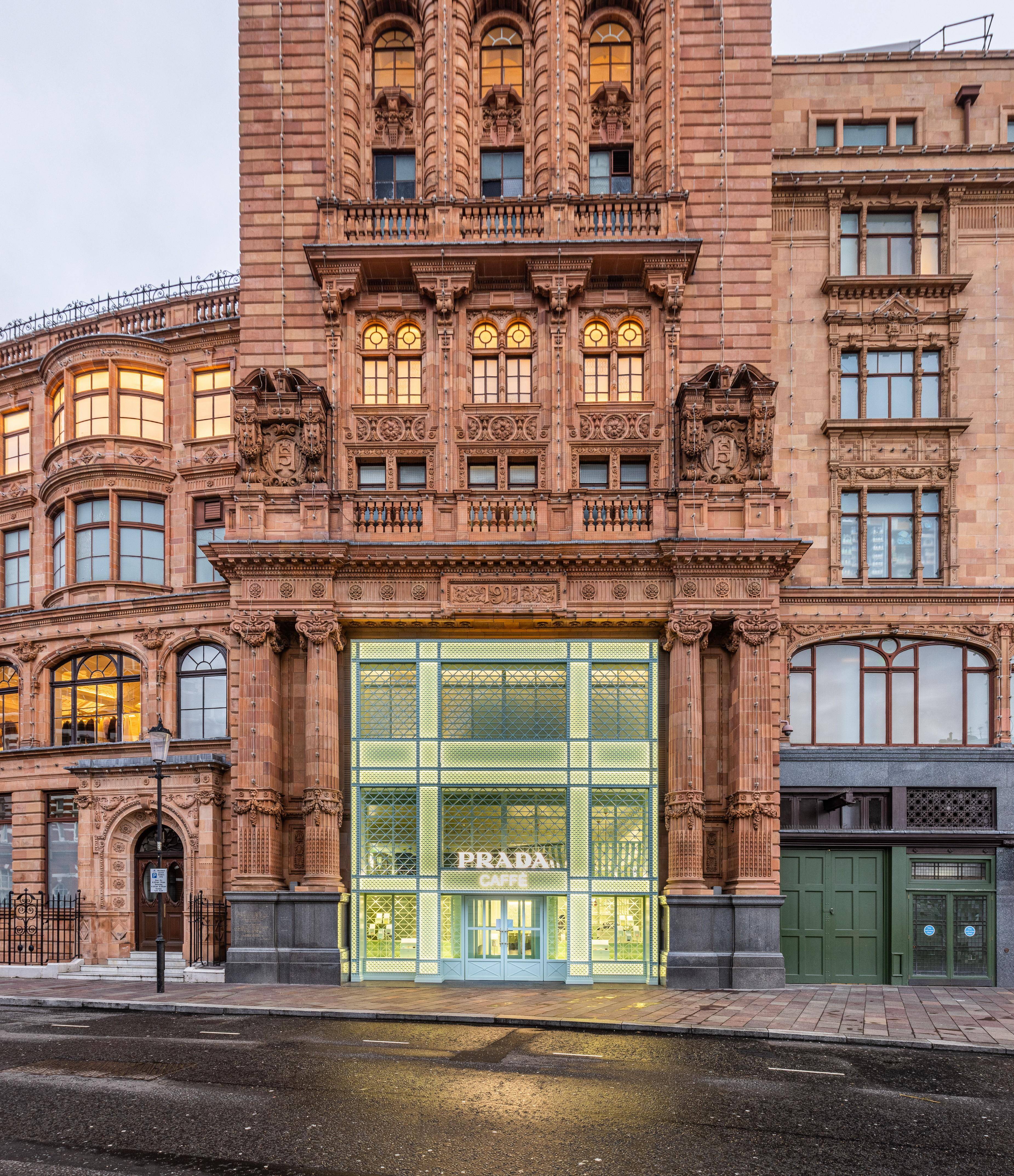 出国必朝圣！伦敦新地标Prada Caffè落成、日本GUCCI餐厅新推绝美巧克力 时尚穿搭 图1张