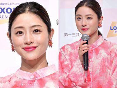 石原聪美生完一年复出气色超狂!36岁也不间断的美肌秘诀是泡半身浴