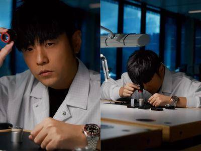 周杰伦俏皮眨眼扮制表师　粉丝替他喊话帝舵表“加薪”