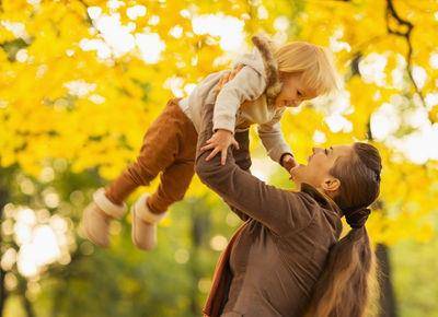 想冻龄，内在养护更关键！全年龄层女性必备3大营养素