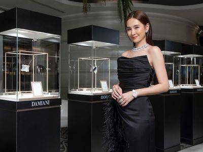 安心亚打拼买珠宝送妈妈　自谦“还不够努力”