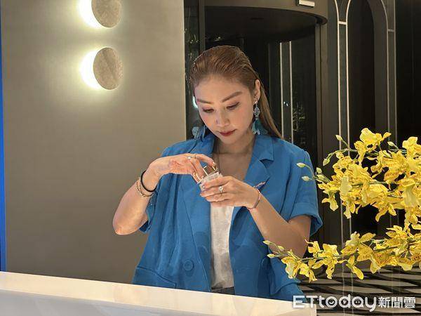潮正奢网红直播邀香港第一名网红Vivi来台开卖美丽塑造　潮正奢严选大热销 最新资讯 图7张