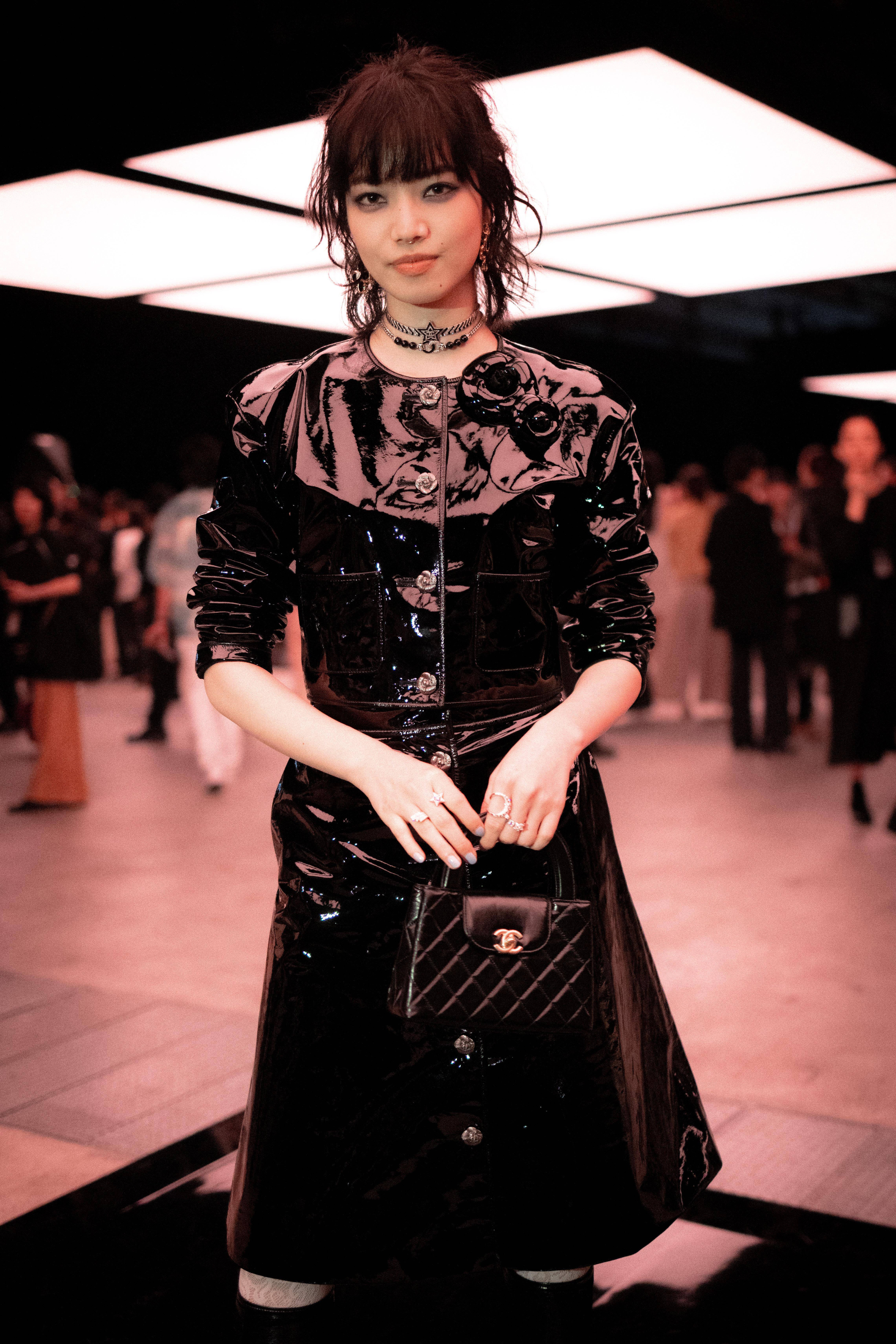 小松菜奈与坂口健太郎神颜同框！　穿香奈儿裤装清冷气质超惊艳 名人名流 图3张