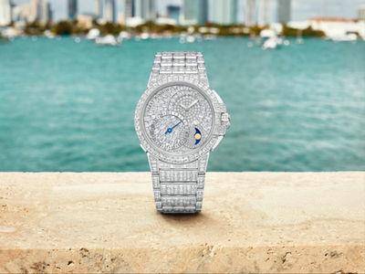 海瑞温斯顿奢华运动表25周年　40克拉全钻表闪爆