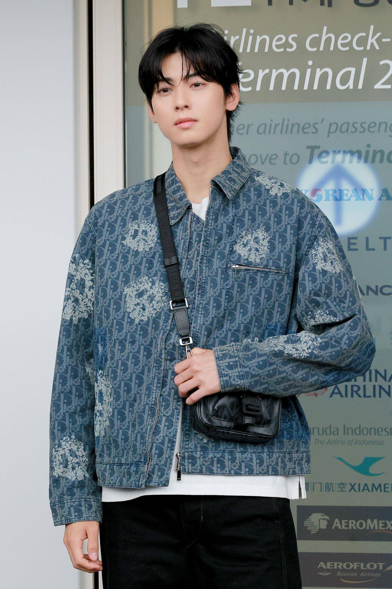 大秀直播／车银优、朴所罗门飞巴黎“轻松帅”　6／23晚看DIOR发表男装 名人名流 图2张