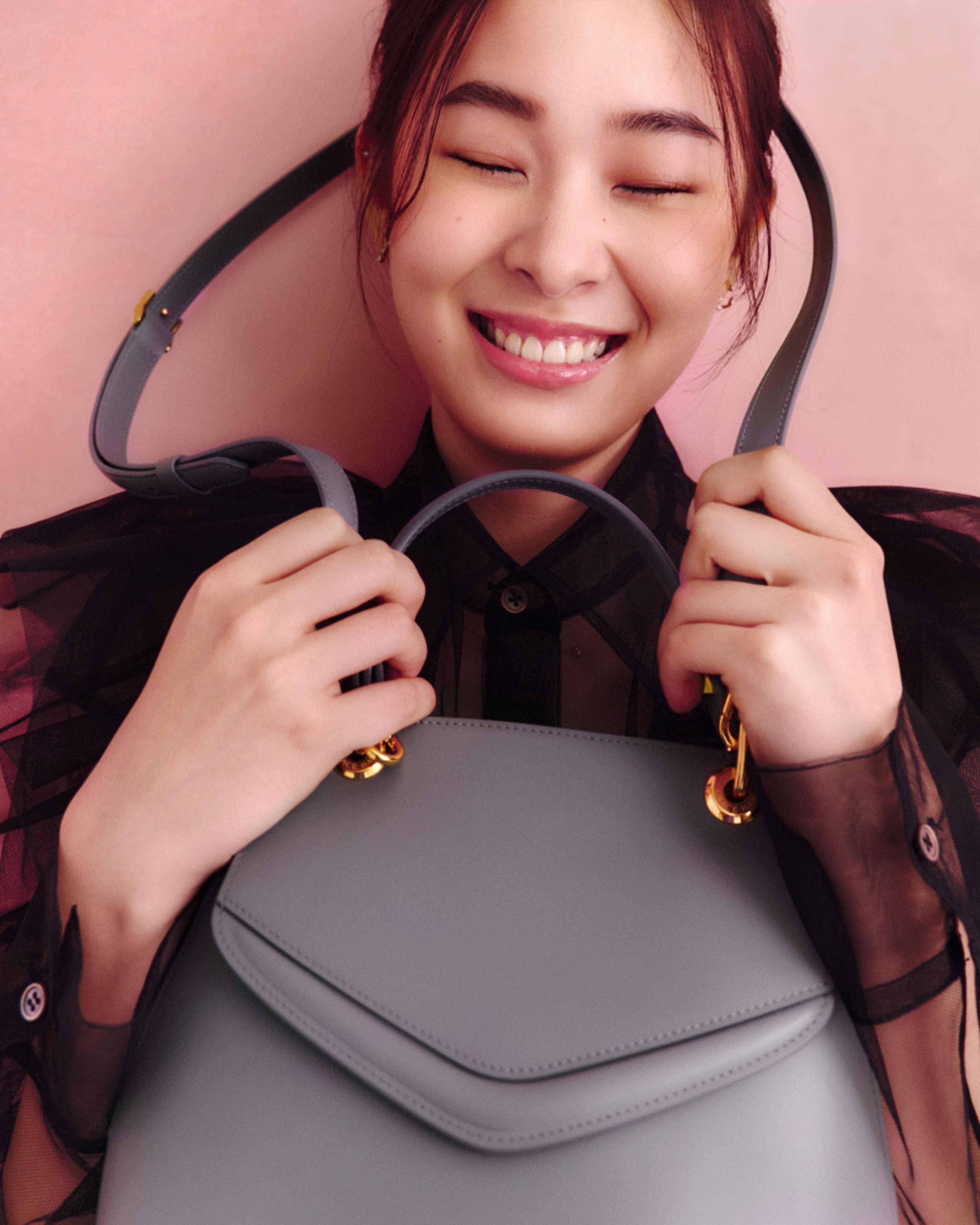 贾永婕同框18岁高颜值女儿时尚照曝光！拎凯特王妃爱牌“信封包”晒好感情 名人名流 图3张