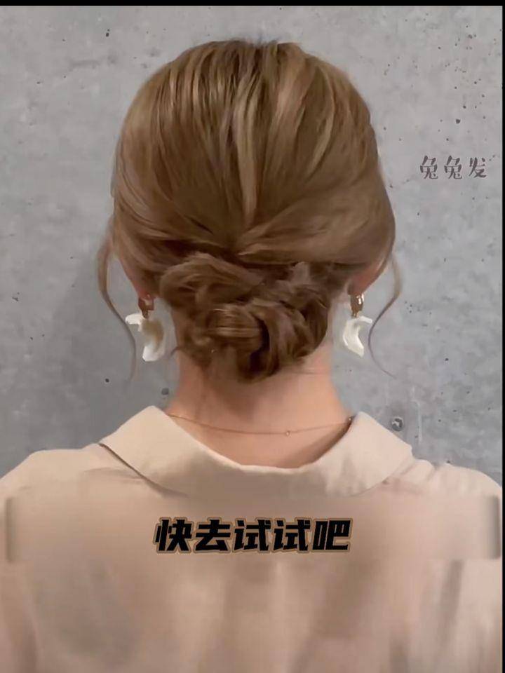 不会三股辫也能绑出华丽花苞头！夏季清凉又可爱必学 最新资讯 图7张