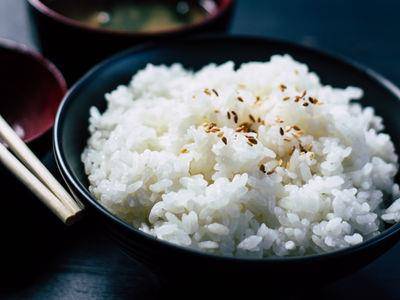 营养师：减脂不是戒米饭，而是“控量”，完全不吃会更饿