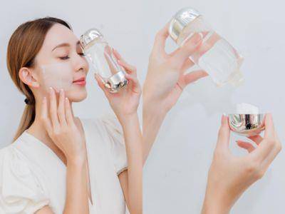 网爆红“冷泡冰敷法”步骤超简单！5分钟立刻痘痘出油全退散