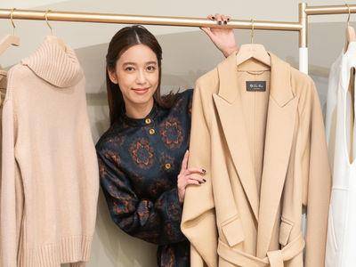 陈庭妮穿Loro Piana印花裙偷放闪　曝夫妻最甜蜜的事“互穿衣服”