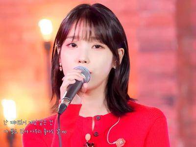 IU温柔系珠宝上身好甜美　和小十多岁女团NewJeans同台不逊色