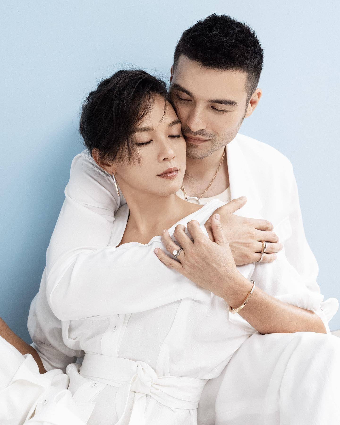 凤小岳高颜值娇妻藏太久　夫妻俩戴Tiffany甜蜜放闪 名人名流 图3张