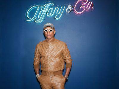 亮・珠宝／俐落首饰宠老爸　献Apple Watch满钻壳奢华一下