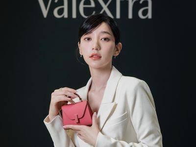 郭雪芙“保持单身”被Valextra鲜艳新包圈粉　曝下段恋情确切时间点