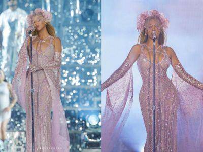 无人能及！碧昂丝穿上粉红亮片“天仙礼服”美炸　网盛赞：根本衣品女王