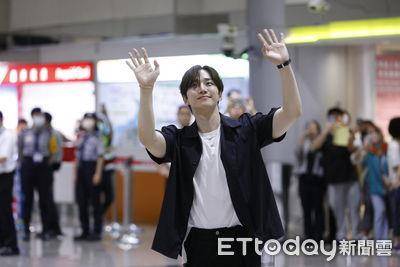 李俊昊在台行程改变！受台风影响“adidas活动延后”粉丝别扑空