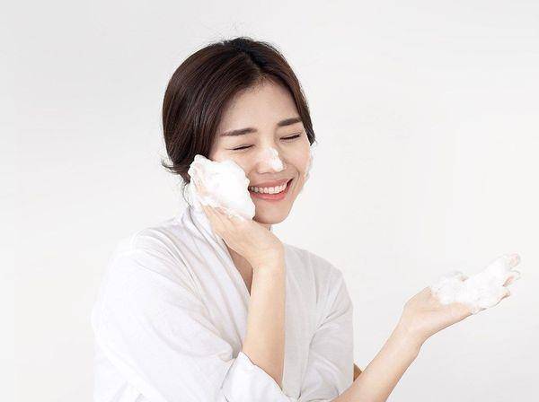 洗脸洗错保养都白费！皮肤科医师教“正确清洁6关键”：一天最多2次 最新资讯 图3张