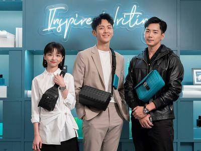 柯震东万宝龙包少带3样会心慌　陈妍霏没胆名牌包丢地上