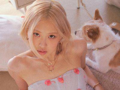 ROSÉ爱犬抢风头　眯眼萌样赢过仙气主人