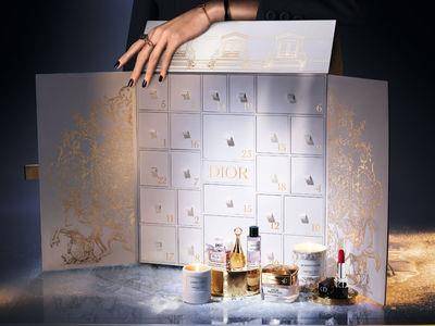 华丽到不行！美妆圣诞倒数月历盘点　每格打开都是限量惊喜