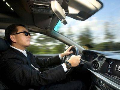 严凯泰千万名表遭变卖表迷痛心 呼吁亿元收藏办“钟表博物馆”