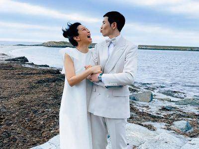 萧敬腾婚纱照秀卖光光的86万“表王”　新娘造型又美又帅