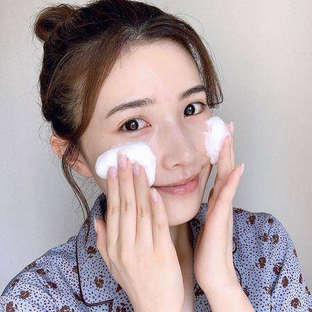 皮肤科医师揭“让你白花钱”的5种美容保养品　没效还可能伤身 最新资讯 图3张