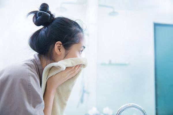 换季用正好！专家教你正确用“美容油”　荷包蛋保养法快学起来 最新资讯 图2张