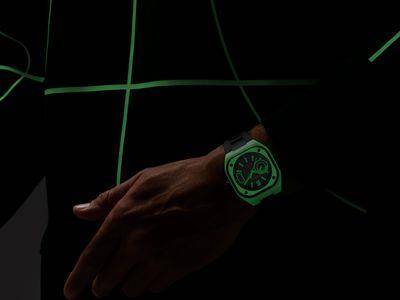 表壳暗夜大放绿光　Bell ＆ Ross表日夜都醒目