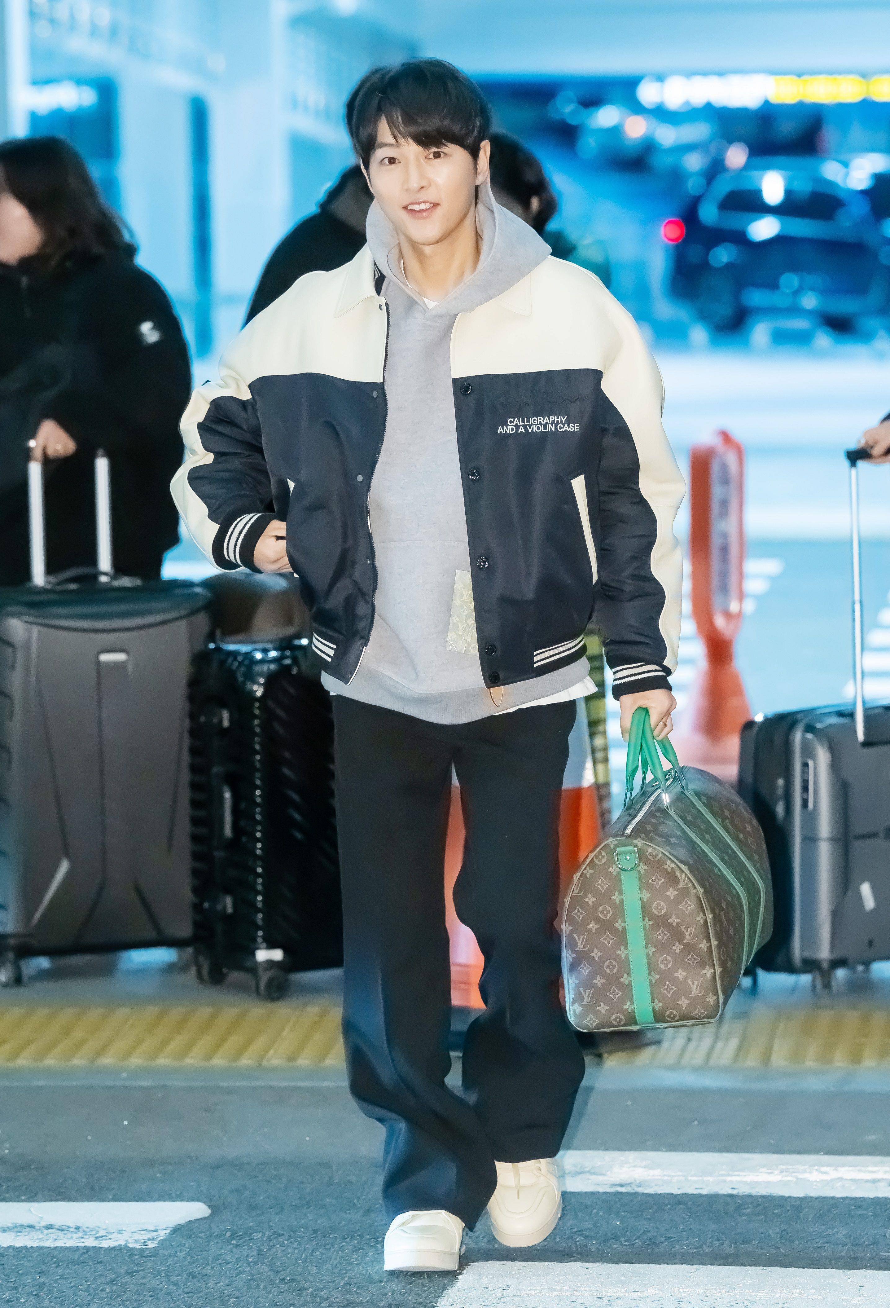 LV香港办秀“女富豪15岁女儿”转发倒数！加码桌布下载　DIOR也出贴图 时尚穿搭 图5张