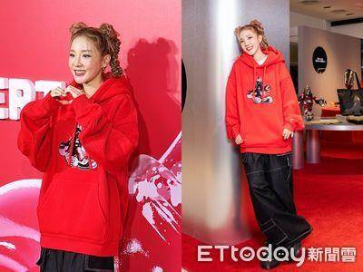 “童颜女神”2NE1 Sandara来台秒吃麻辣锅！狂比爱心宠粉甜喊“好想你们”