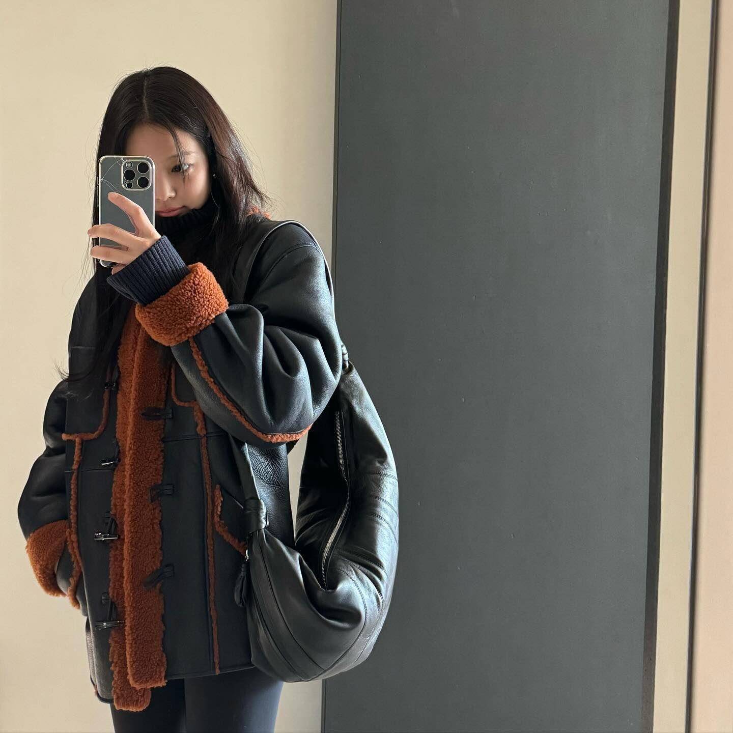 Jennie香奈儿羊毛外套暖呼呼又可爱　3款黑外套时髦游英国 名人名流 图1张