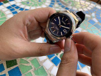 半夜别手痒调腕表日期　避开“禁区”小撇步公开