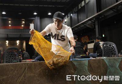 钓虾新手“1位置+3撇步”拼爆桶！　神人解析：天冷虾都躲池底