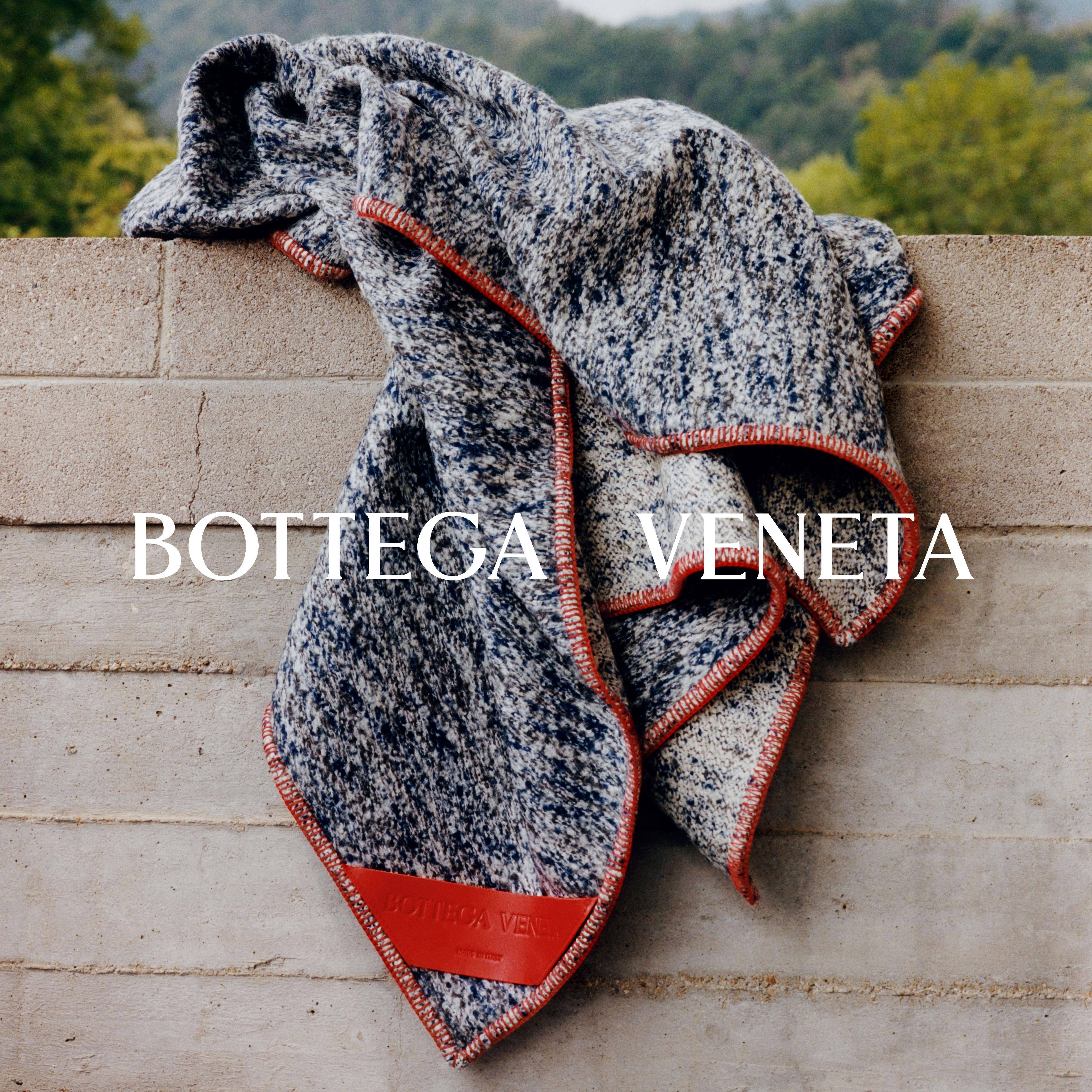 LV Monogram花朵瓷盘、咖啡杯超奢华！FENDI“东西南北”折纸挂饰趣味满分 时尚穿搭 图5张