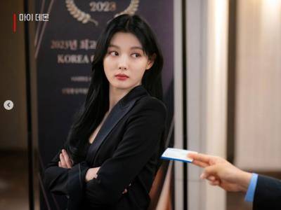 星・变美／金裕贞牛奶肌20年来都很嫩！逆时针洗脸、极简保湿都是关键